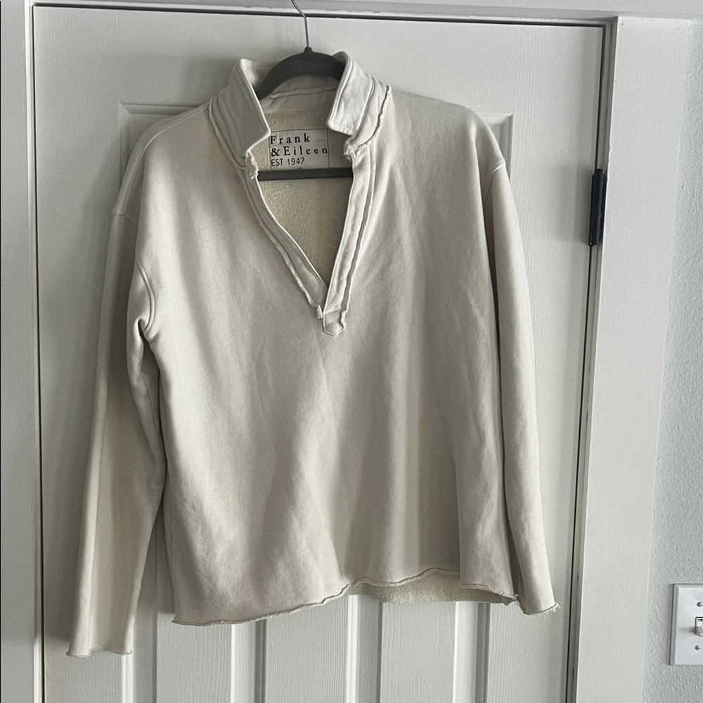 Frank & Eileen Patrick popover Henley. Like new